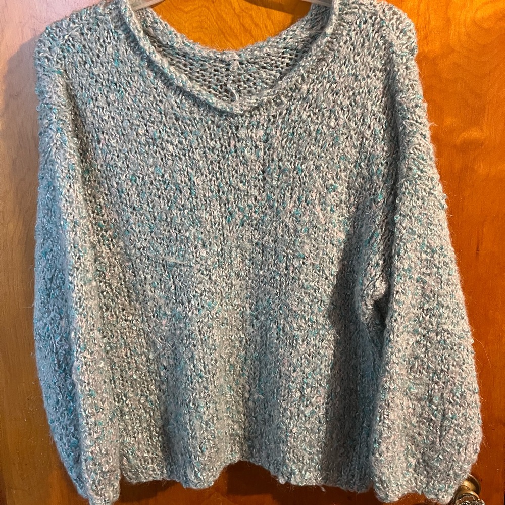 Hand knit women’s sweater blue size L
